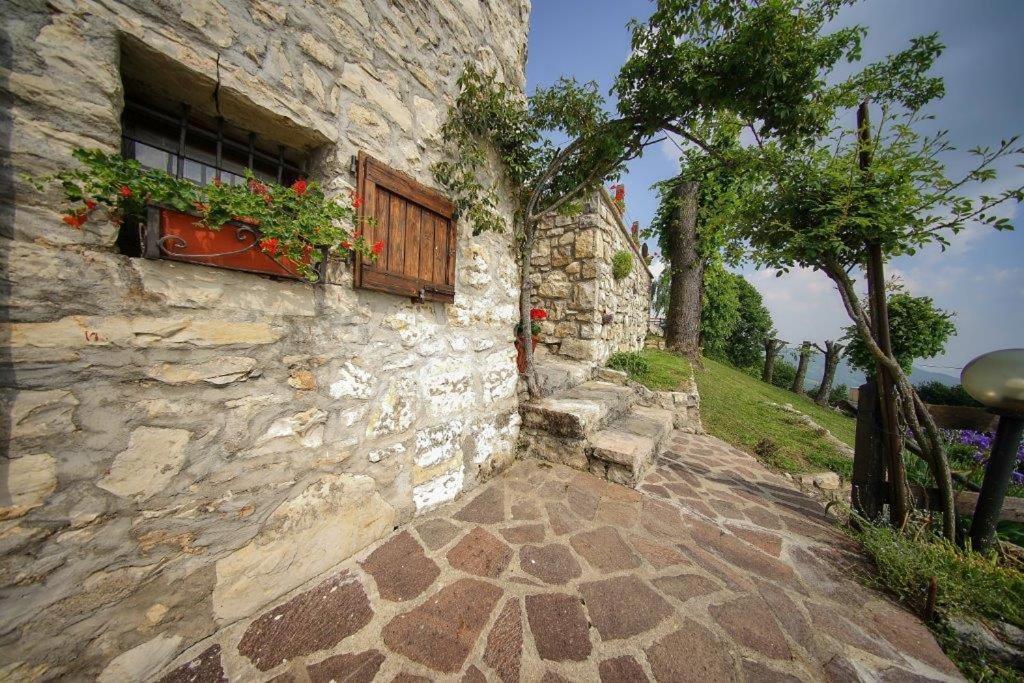 Callort Adrara San Rocco Esterno foto